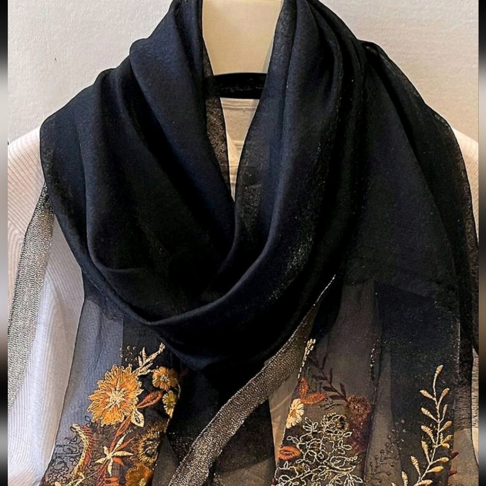 Nwt SASSIFIED BOUTIQUE Black Floral Embroidered Scarf.